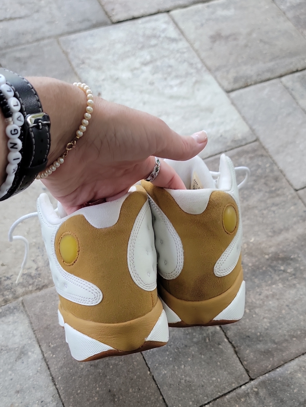 Air Jordan 13 Retro White and Wheat Sneakers Y Sz 7 Year 2004 - Picture 9 of 11